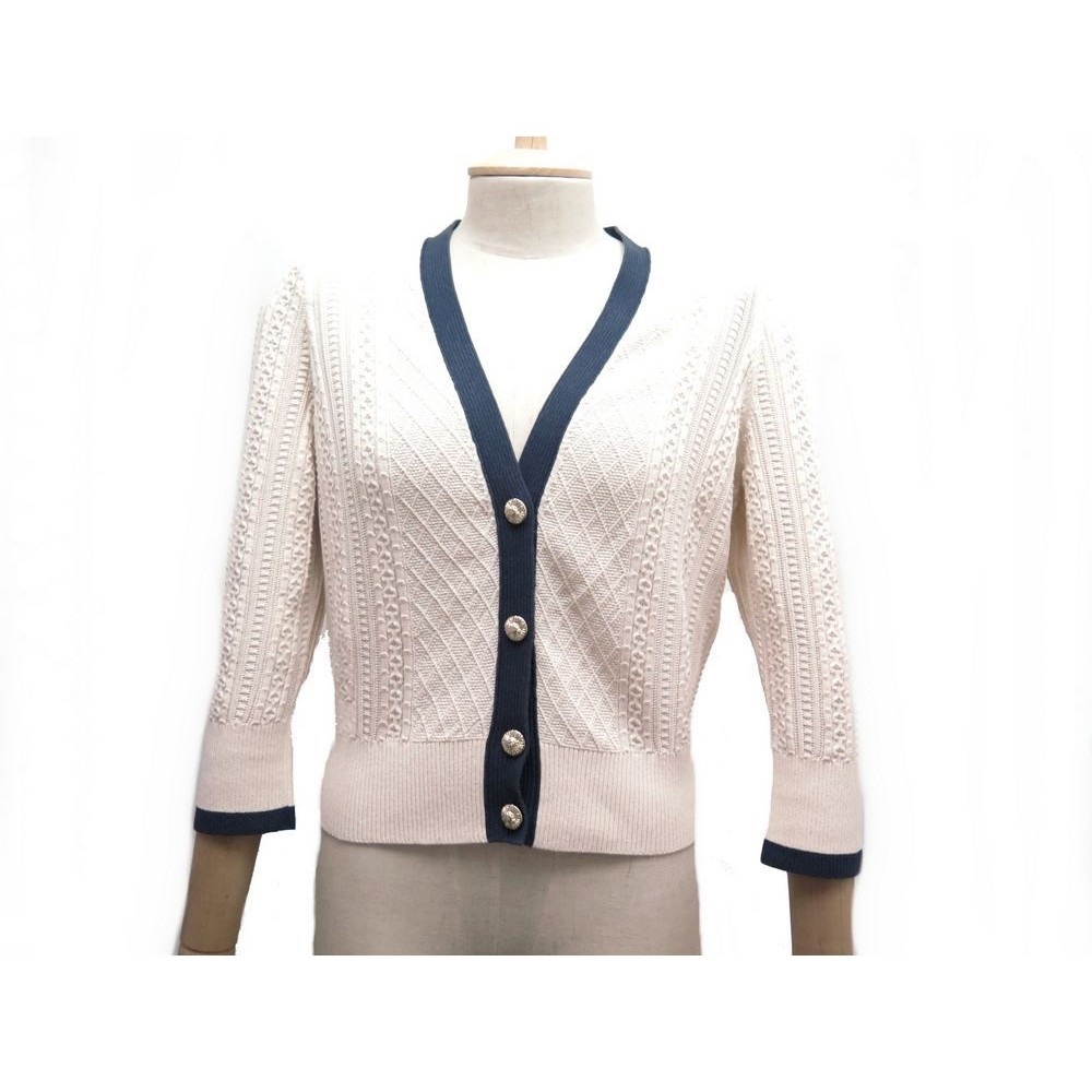 Chanel Cardigan - Picture 2 of 4